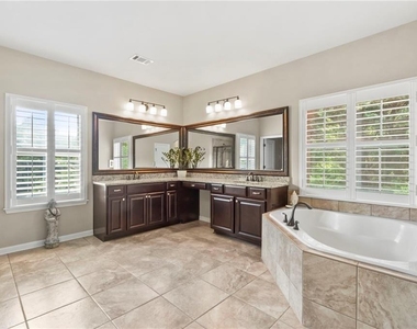 12460 Pindell Circle - Photo Thumbnail 15