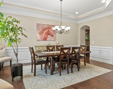 12460 Pindell Circle - Photo Thumbnail 9