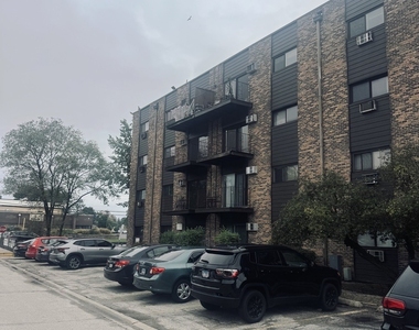 8970 N Parkside Avenue - Photo Thumbnail 1