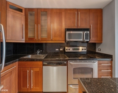 405 N Wabash Avenue - Photo Thumbnail 7