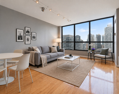 405 N Wabash Avenue - Photo Thumbnail 2