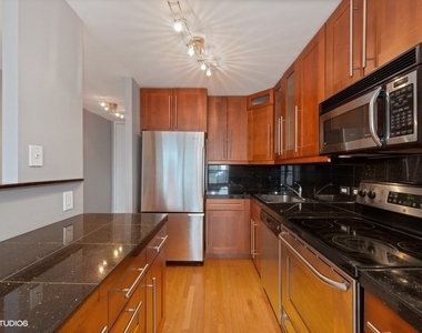 405 N Wabash Avenue - Photo Thumbnail 4
