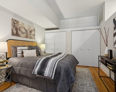 165 N Canal Street - Photo Thumbnail 11