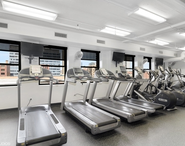 165 N Canal Street - Photo Thumbnail 17