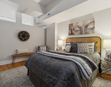 165 N Canal Street - Photo Thumbnail 12