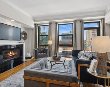 165 N Canal Street - Photo Thumbnail 8