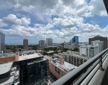 1720 S Michigan Avenue - Photo Thumbnail 11