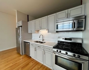 1720 S Michigan Avenue - Photo Thumbnail 7