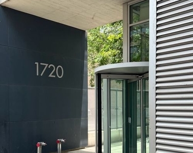 1720 S Michigan Avenue - Photo Thumbnail 14