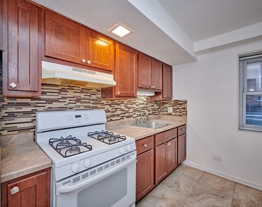 2609 W Fitch Avenue - Photo Thumbnail 4