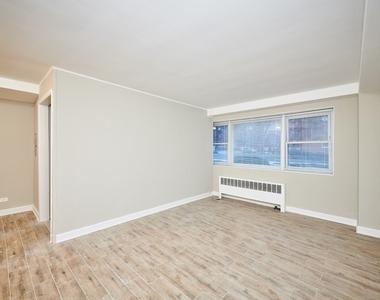 2609 W Fitch Avenue - Photo Thumbnail 1