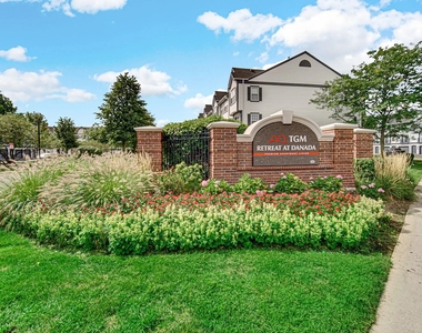 382 Haydn Court - Photo Thumbnail 27