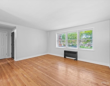 2719 W Berwyn Avenue - Photo Thumbnail 1