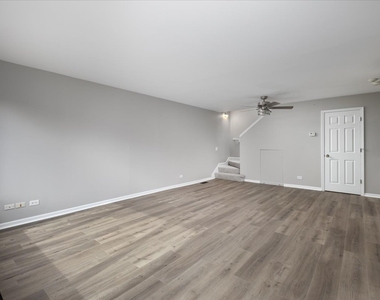 473 River Bend Circle - Photo Thumbnail 8