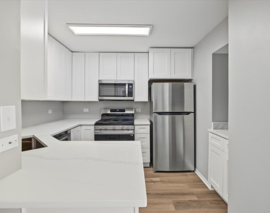473 River Bend Circle - Photo Thumbnail 16