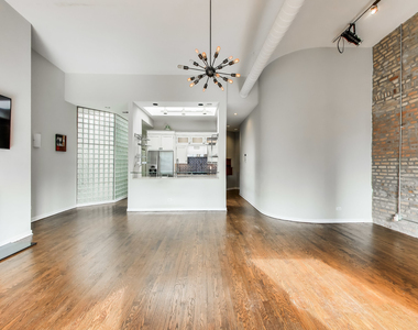 503 N Wells Street - Photo Thumbnail 5