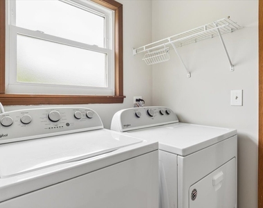 1440 Carleton Avenue - Photo Thumbnail 16