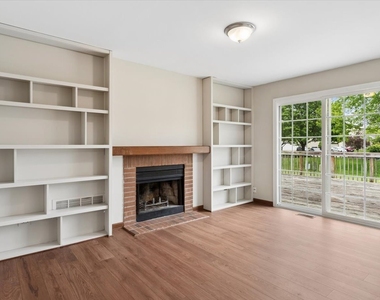1440 Carleton Avenue - Photo Thumbnail 10