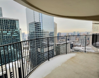 300 N State Street - Photo Thumbnail 7