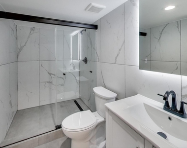 23927 Mcmullin Circle - Photo Thumbnail 17