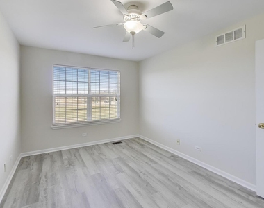 23927 Mcmullin Circle - Photo Thumbnail 9