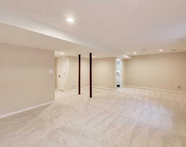 23927 Mcmullin Circle - Photo Thumbnail 19