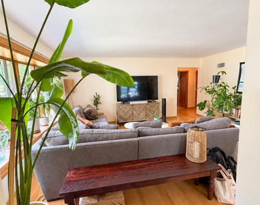 442 N Evergreen Avenue - Photo Thumbnail 5