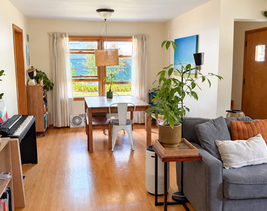442 N Evergreen Avenue - Photo Thumbnail 2