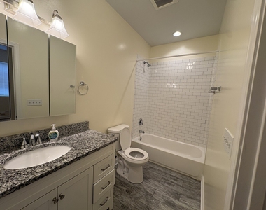 6619 S Drexel Avenue - Photo Thumbnail 8