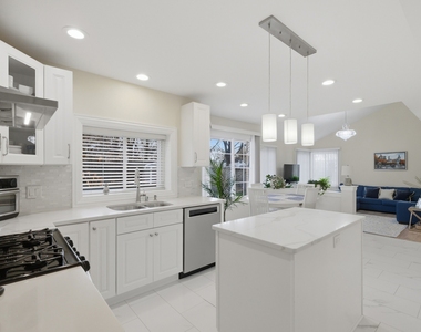 1107 Popes Creek Circle - Photo Thumbnail 8