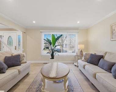 1107 Popes Creek Circle - Photo Thumbnail 4