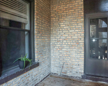 901 W Sheridan Road - Photo Thumbnail 17