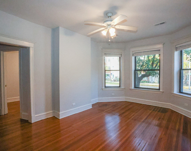 901 W Sheridan Road - Photo Thumbnail 6