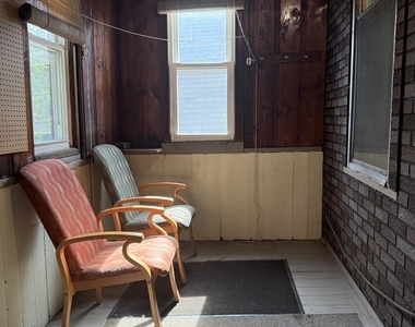 2233 N Sawyer Avenue - Photo Thumbnail 25