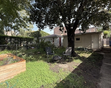 2233 N Sawyer Avenue - Photo Thumbnail 28