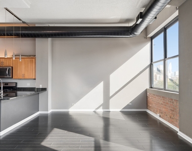 812 W Van Buren Street - Photo Thumbnail 6