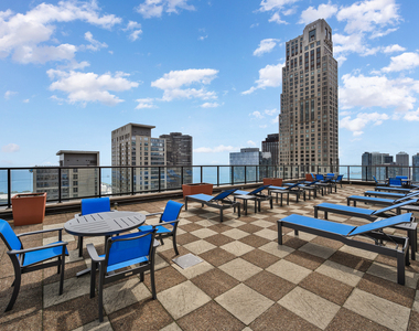 401 E Ontario Street - Photo Thumbnail 24