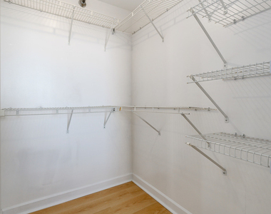 401 E Ontario Street - Photo Thumbnail 14