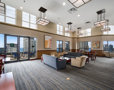 401 E Ontario Street - Photo Thumbnail 22