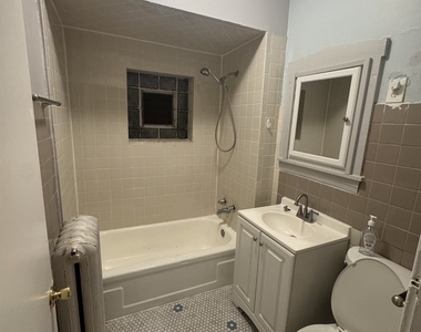 5752 S Whipple Street - Photo Thumbnail 5
