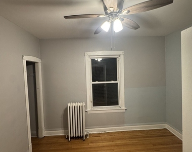 5752 S Whipple Street - Photo Thumbnail 6