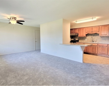 2820 Dundee Road - Photo Thumbnail 11
