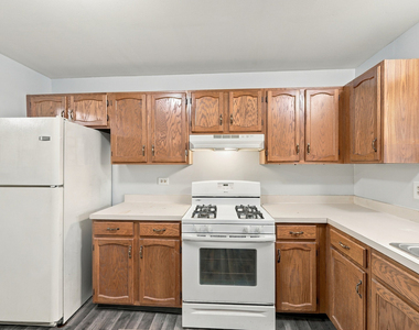 2107 Southwind Circle - Photo Thumbnail 5
