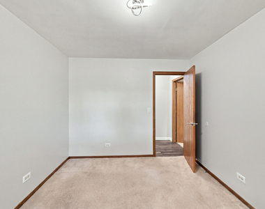 2107 Southwind Circle - Photo Thumbnail 13