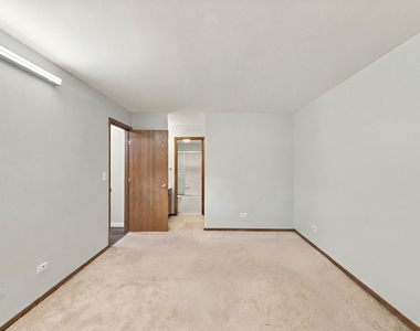 2107 Southwind Circle - Photo Thumbnail 8