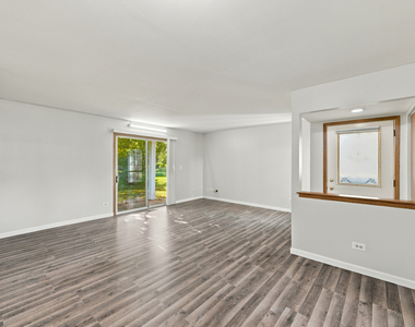 2107 Southwind Circle - Photo Thumbnail 3