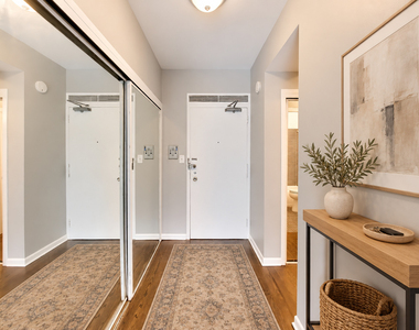 3600 N Lake Shore Drive - Photo Thumbnail 7