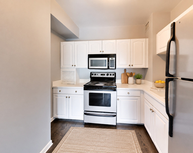 3600 N Lake Shore Drive - Photo Thumbnail 4
