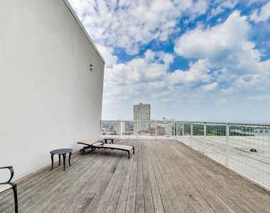 3600 N Lake Shore Drive - Photo Thumbnail 15