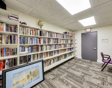 3600 N Lake Shore Drive - Photo Thumbnail 11
